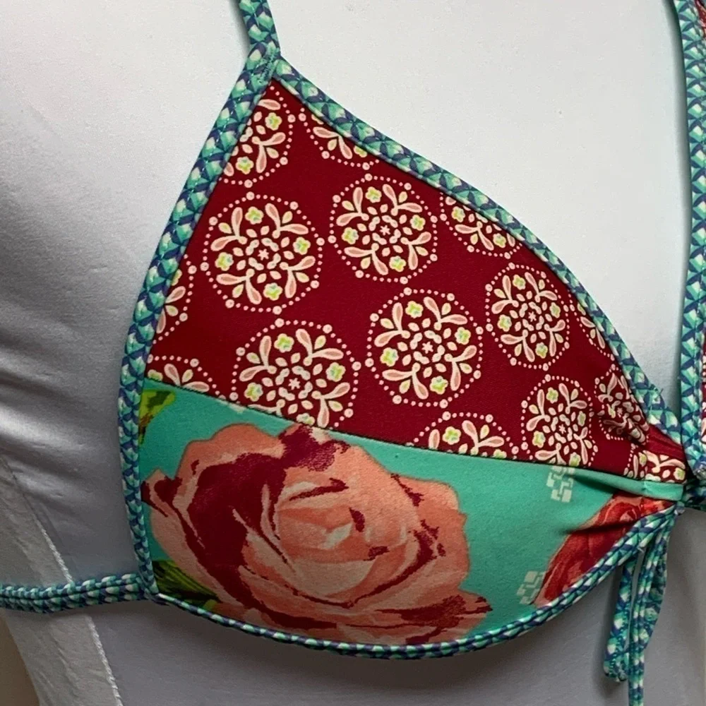 Body Glove Size Small Green Burgundy Blue Block Floral Triangle Swim Top